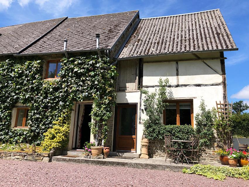La Ferme Studio Apartments Conde-sur-Noireau Exterior photo